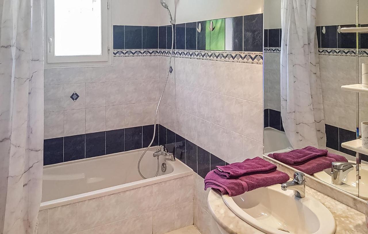 Stunning Home In Salles Daude With Wifi 외부 사진